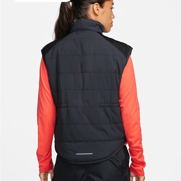 Nike Therma-FIT Swift Women's Running Vest Large black NWT perfect condition - Picture 3 of 13
